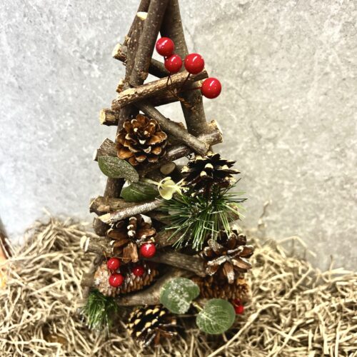 Pinecone and Berry Tree Decoration